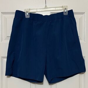 Old Navy Active Essential Woven Workout Shorts -- 7-inch inseam
